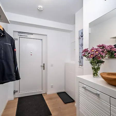 Dom wakacyjny Kleine Auszeit By Seeblick Ferien Oro, Direkter Wasserblick, Am Olpenitz